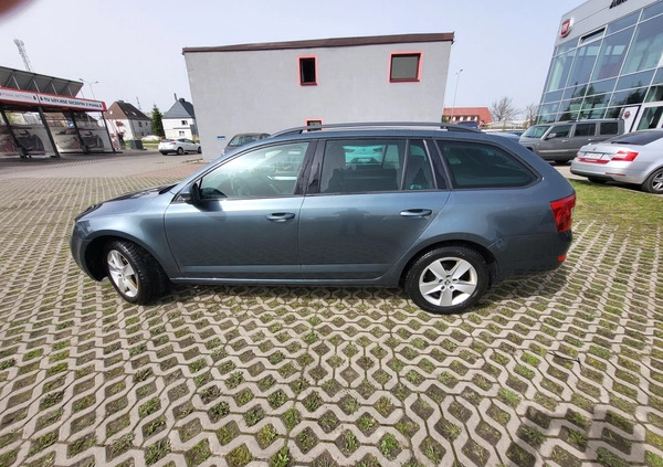 Skoda Octavia cena 40590 przebieg: 290000, rok produkcji 2016 z Koszalin małe 56